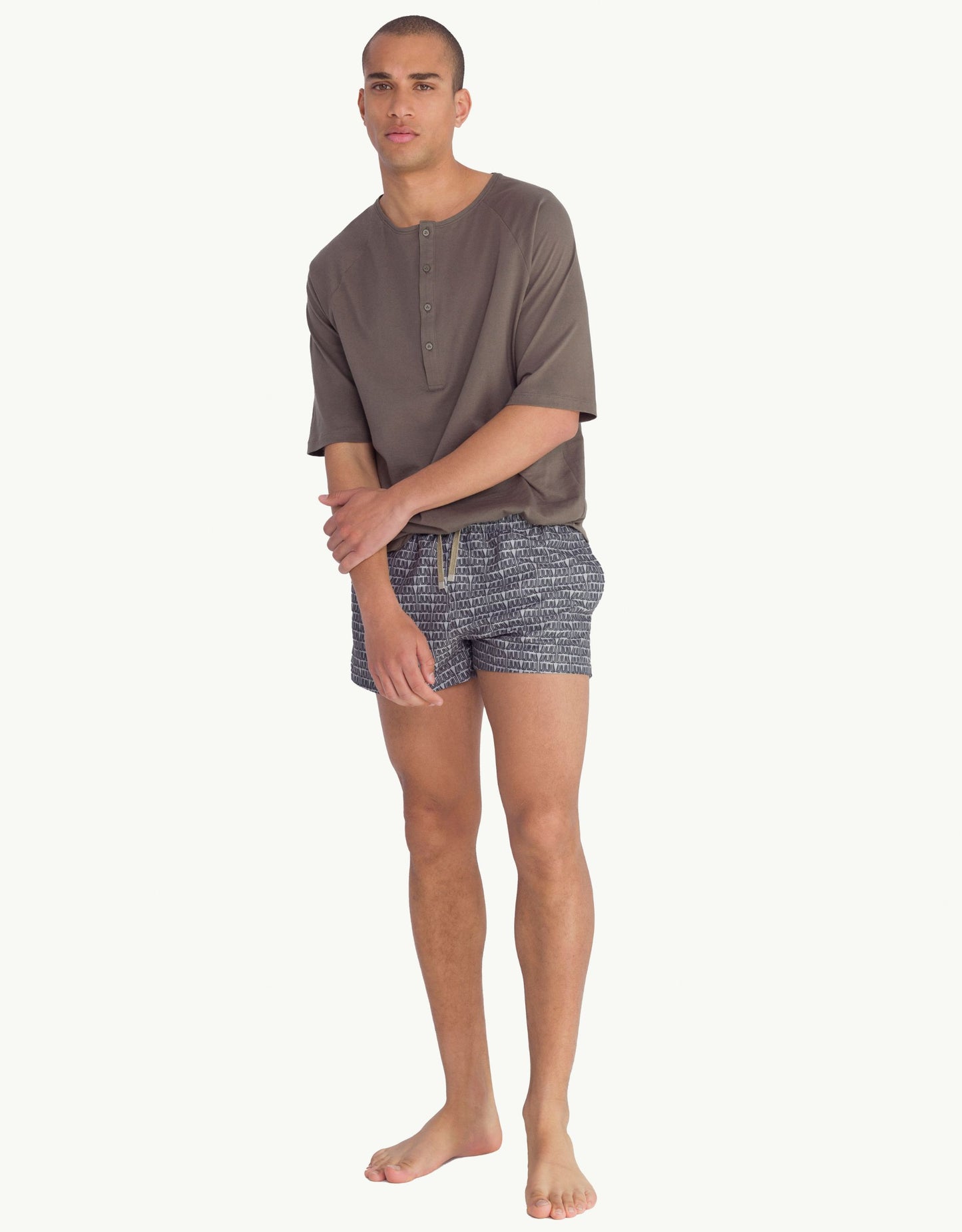 Discover sustainable fashion for men with our Abinibi T-shati. Half-sleeve polo t-shirt in grey color. Crafted for everyday luxury, our tees provide unmatched softness and all-day comfort. Stay cool in our breathable organic cotton tees for men, made from 100% organic cotton to champion sustainability and skin-friendly choices.