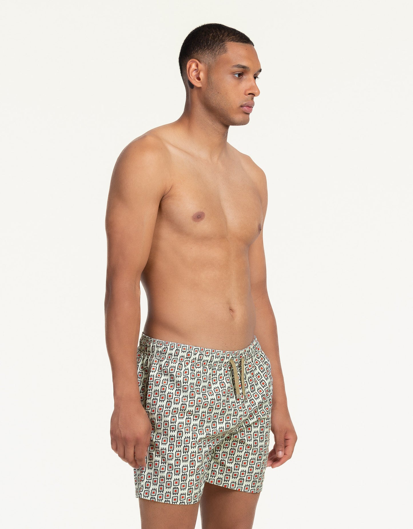 AKHA MID LENGTH