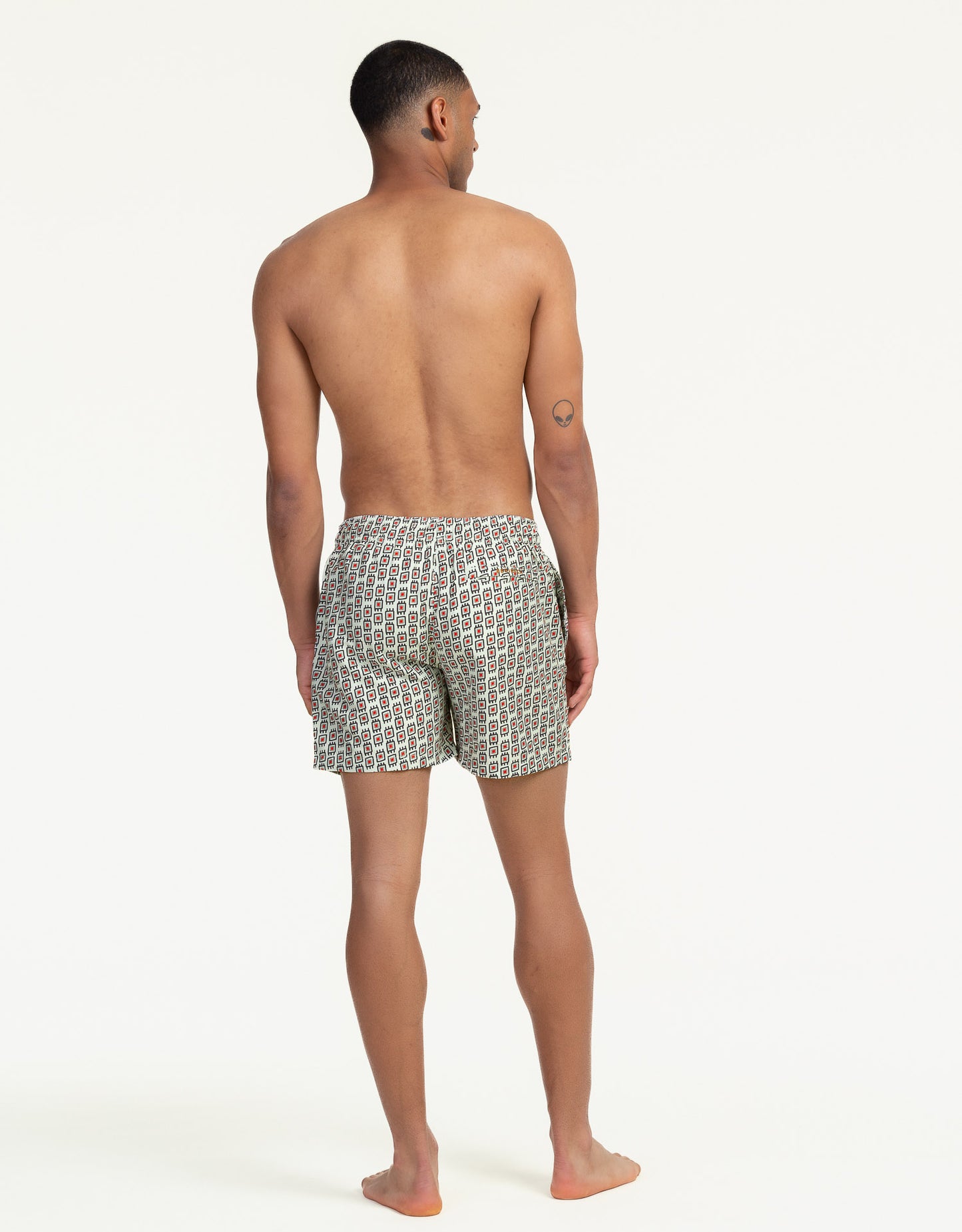 AKHA MID LENGTH