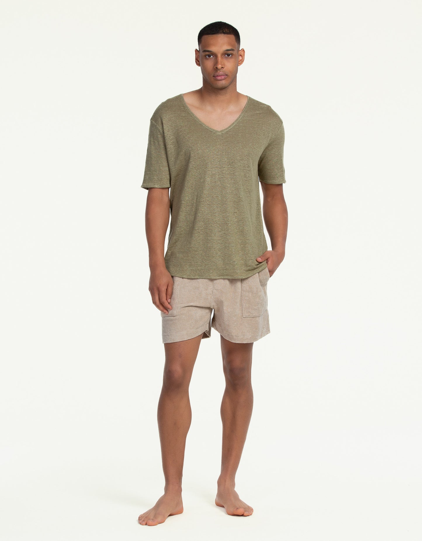 V-NECK LINEN OLIVE