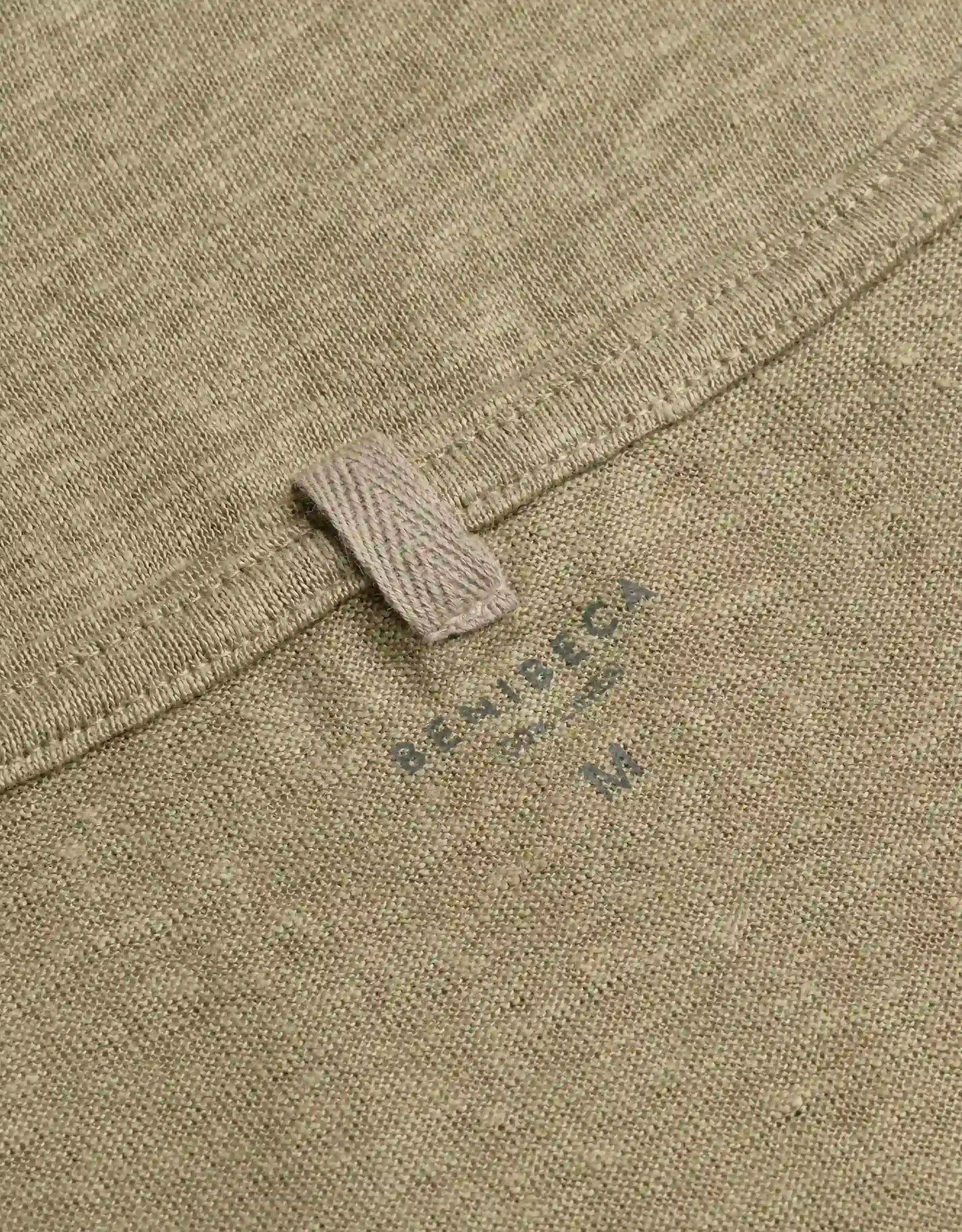 V-NECK LINEN OLIVE