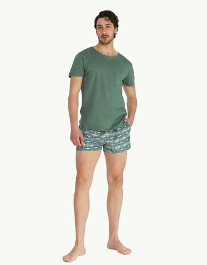 Explore sustainable fashion for men with our essential Unku Jungle T-shirt in green. Crafted for everyday luxury, our tees offer unmatched softness and all-day comfort. Stay cool in our breathable organic cotton tees, made from 100% organic cotton for eco-conscious and skin-friendly wear.