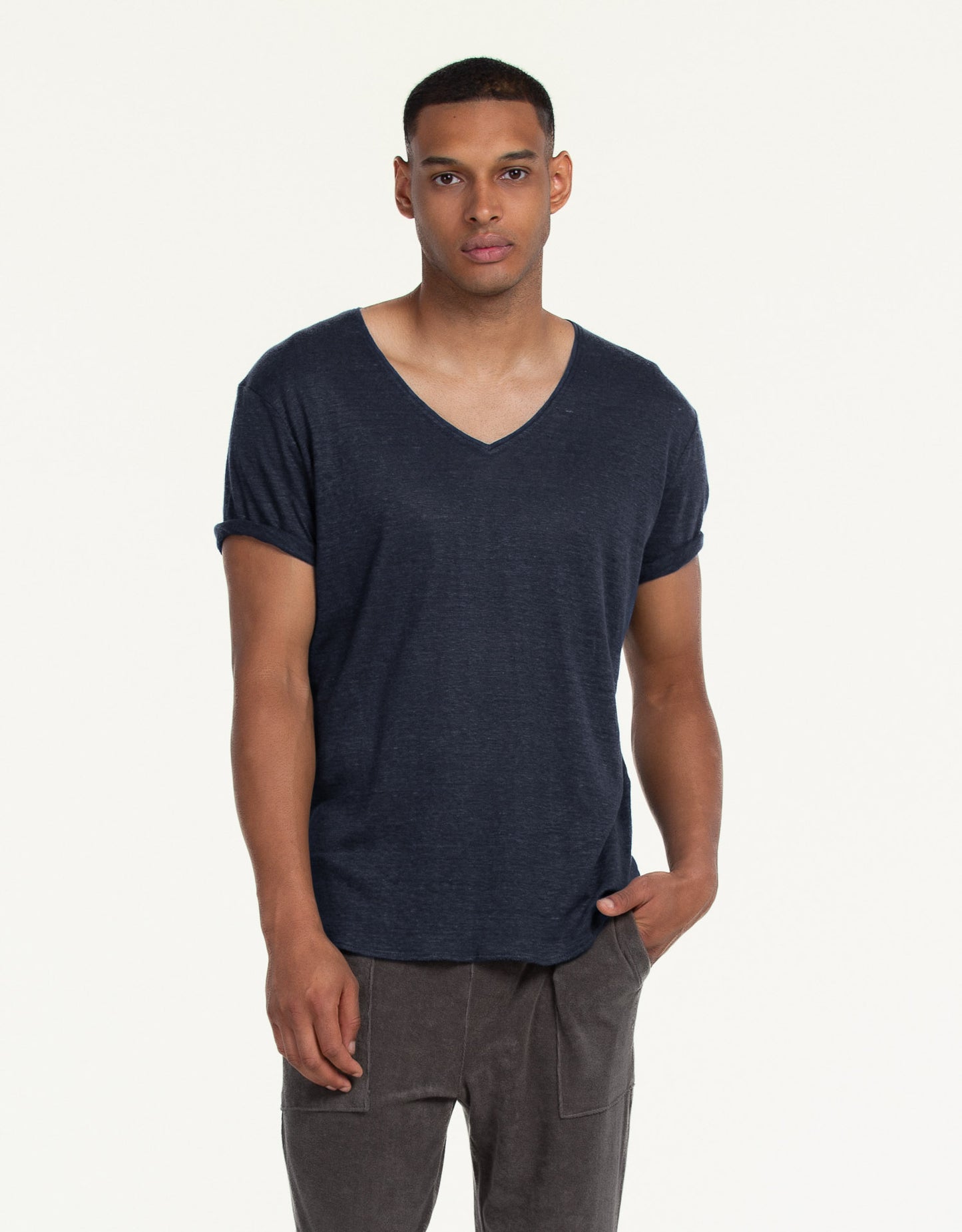 V-NECK LINEN NOCHE