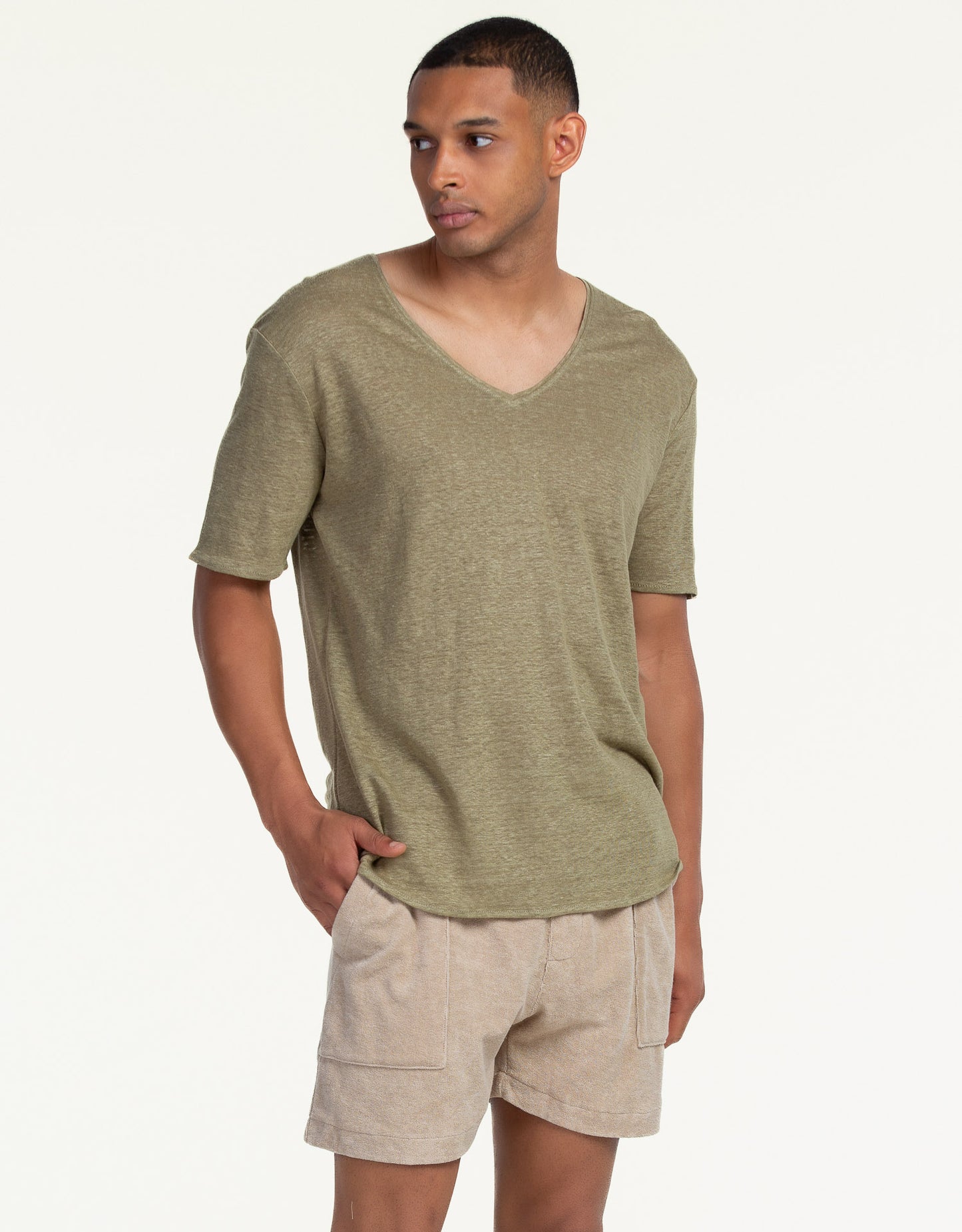 V-NECK PURE LINEN OLIVE