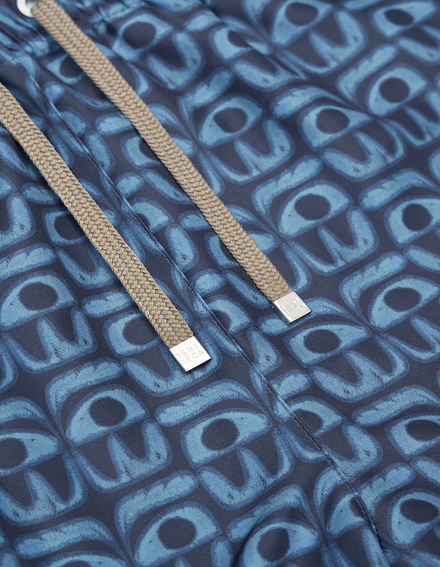 AZUR MID LENGTH