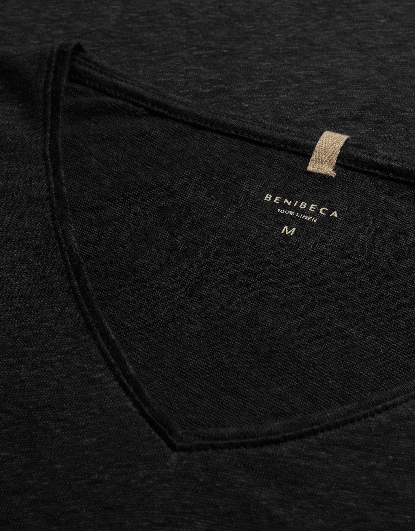 V-NECK LINEN NERO